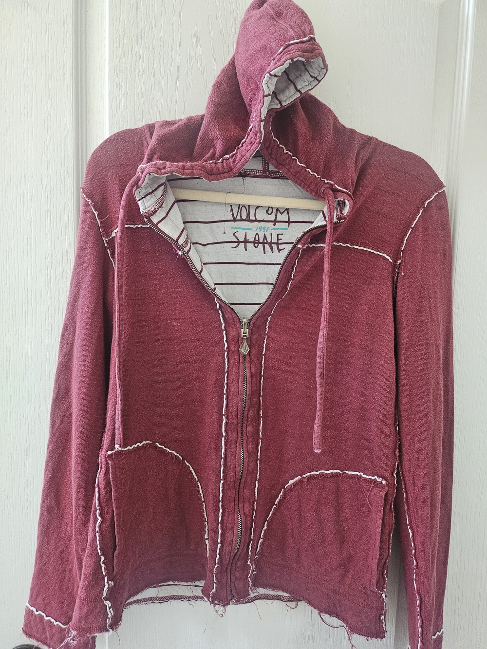 Vintage Y2K Volcom Stone "Things of Cloth" Burnout Full-Zip Raw Edge Hoodie Red
